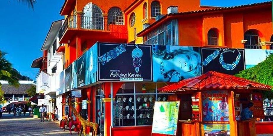 Aeromexico Airlines Huatulco Office