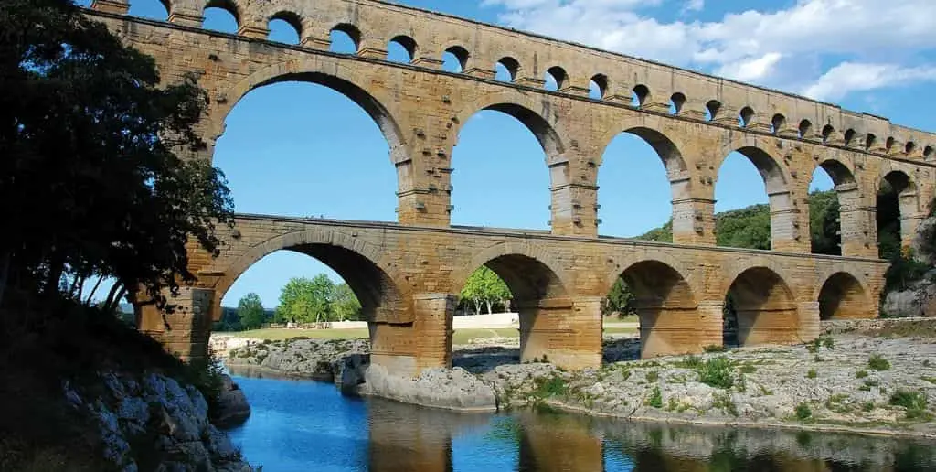 Nimes